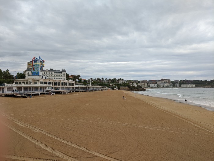 primera playa del sardinero santander