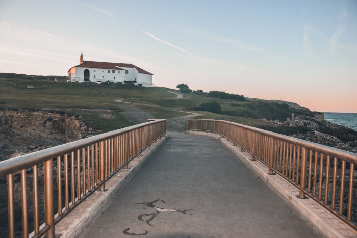 playa la virgen del mar santander