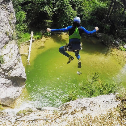 AVENTURAS COLGADAS - MULTIAVENTURA CUENCA