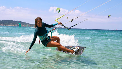 School Of Kitesurf - Yellow Kite School Pour Learn Ou Se Perfectionner En Kitesurf - Reviews