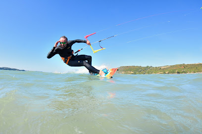 Kite&apos;s Cool École De Kitesurf Et Wingfoil Bretagne, Super School Located Opposite Du Spot - Reviews